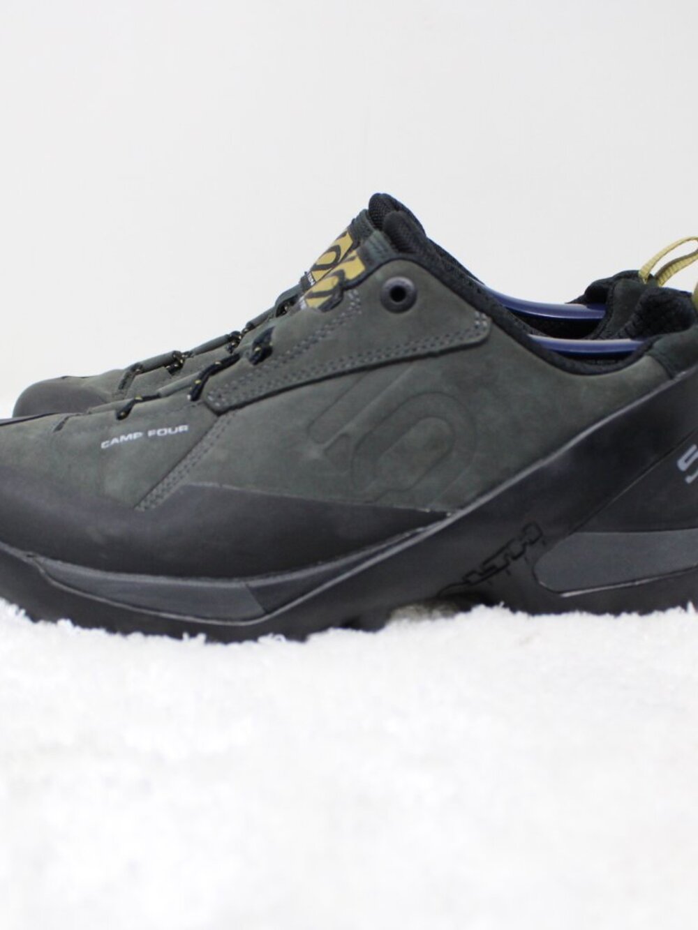 Five Ten Camp Four Hiking Shoes Mens 9 Gray Stealth Rubber Approach Lace Up